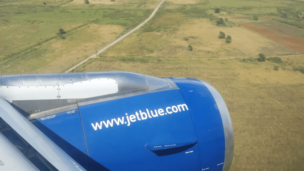 Trabajador del aeropuerto de La Habana se fuga en avión de JetBlue hacia Miami